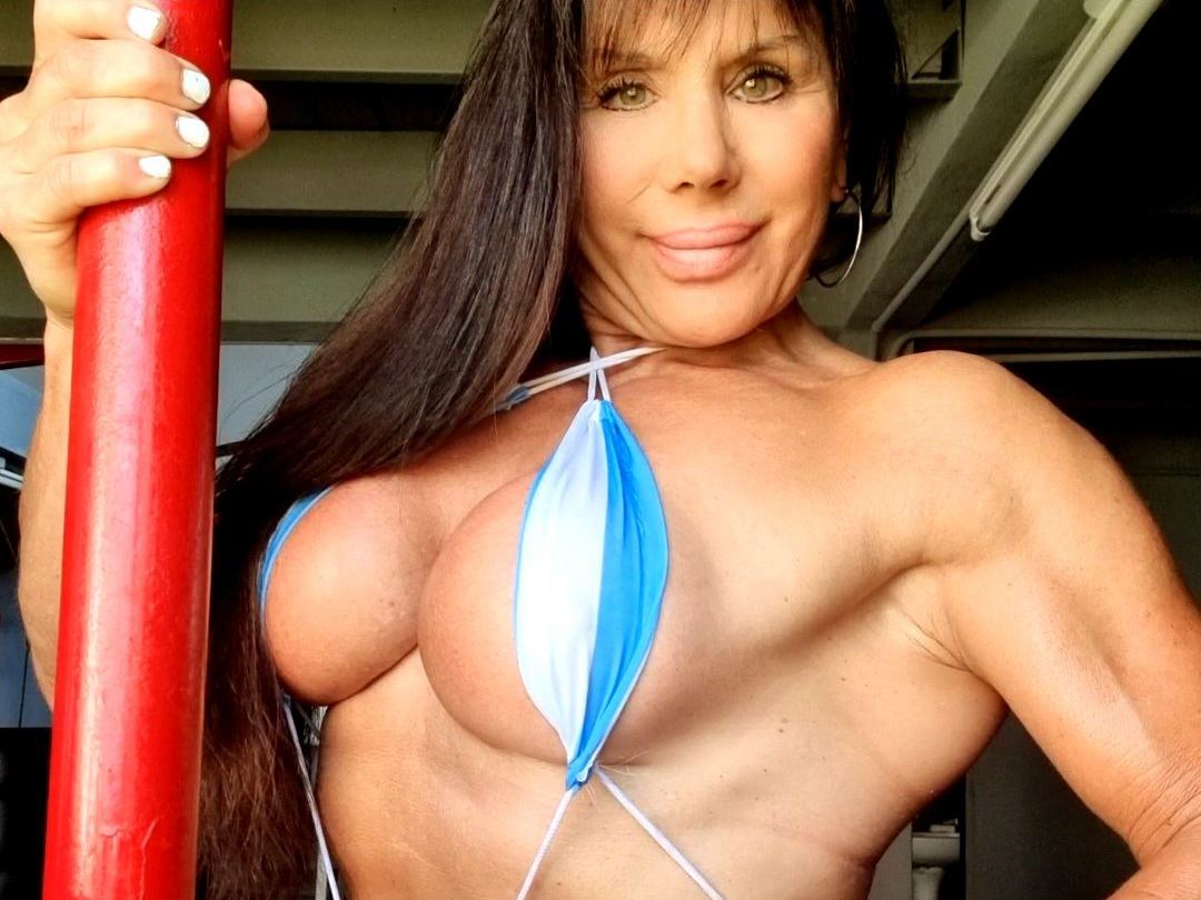Profil de Muscularlatinagodness - Photo n°1
