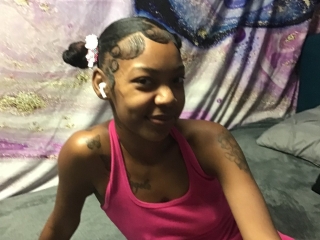 Webcam sex with Mya_Marabella