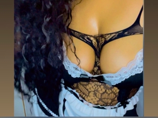 Sexo por webcam con Myahmaxwell