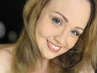 Webcam sex with Myla_Cooper