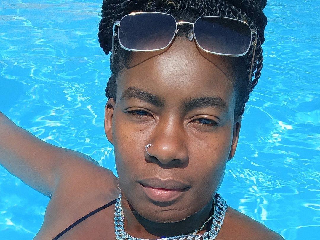 Profil de Mzswisher - Photo n°0