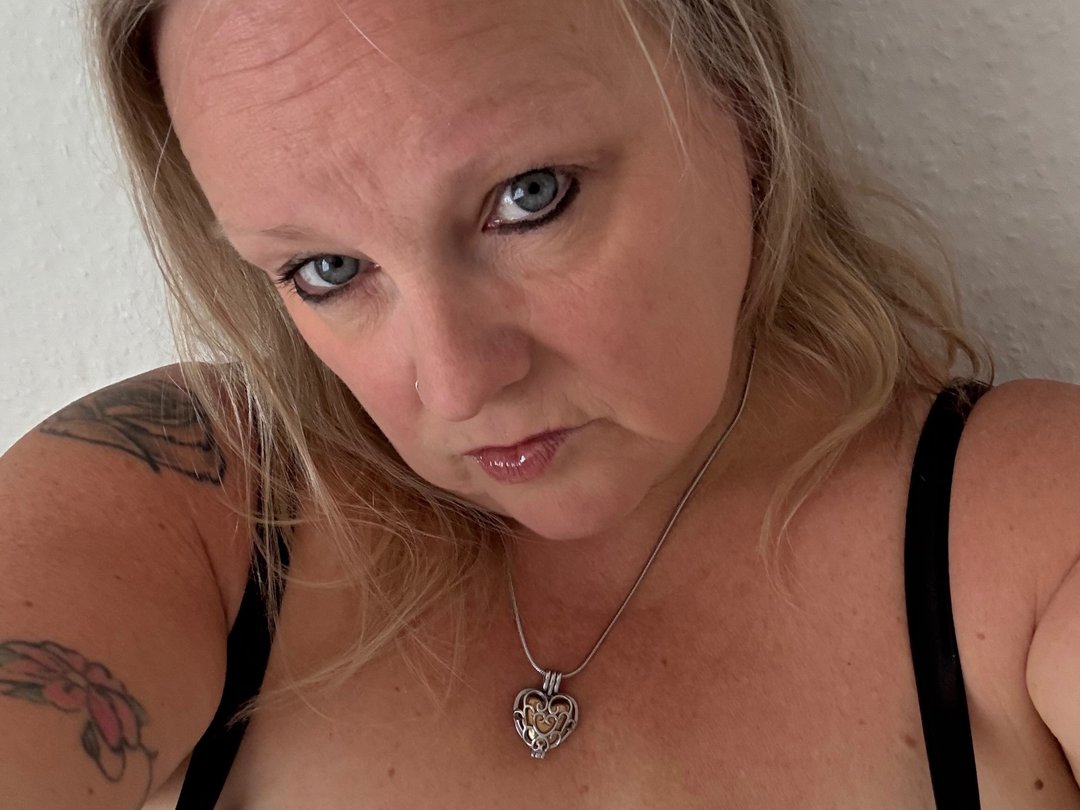 Perfil con Mzzdee - Imagen  n°1