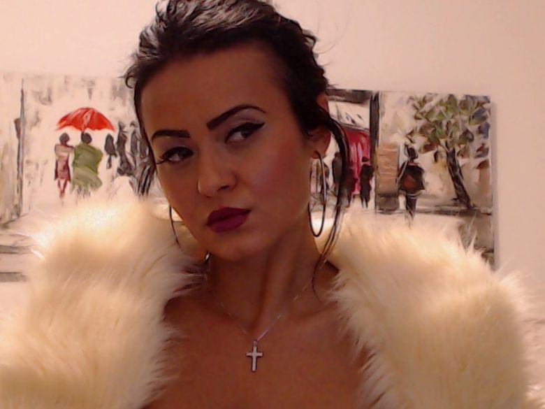 NaughtyBrunetteXXX's profiel - Afbeelding n°70