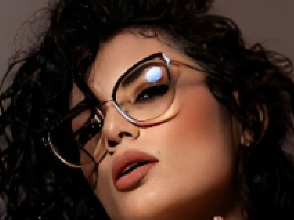 Nahomisantos's profile - Image n°1