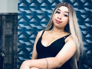 Nahomycandy71's Sexcam