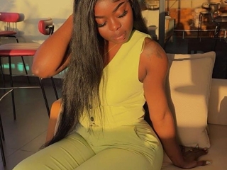 Webcam sex con Naomi24
