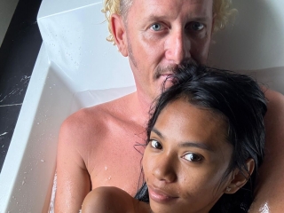 Webcam sex with Naomilani