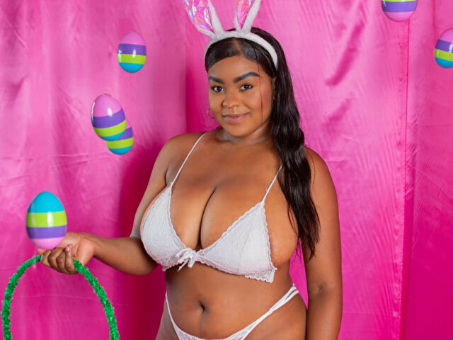 NahomiQueen's profile - Image n°57