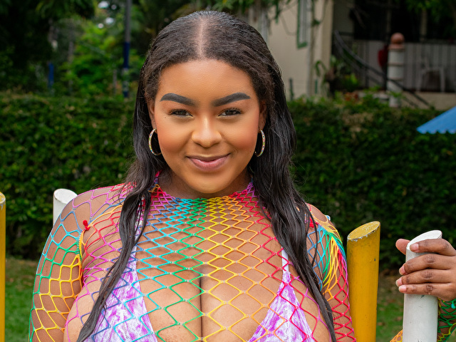 NahomiQueen's profile - Image n°31