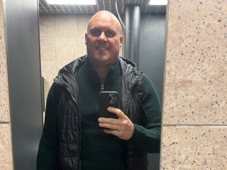 Live Sex Naughty_Uk_Hubby