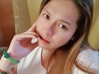 Naughtybustykristine's Sexcam