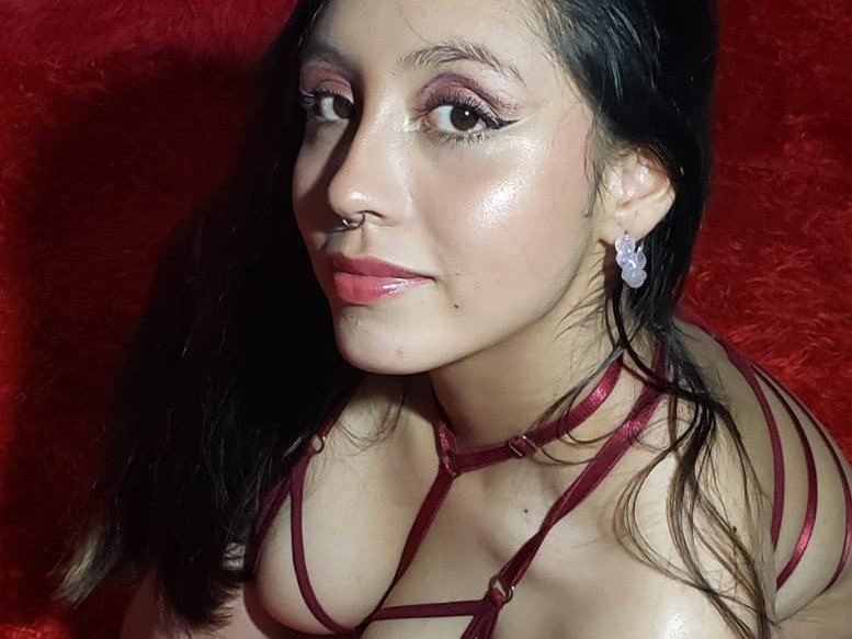 Naugthygoddesss's profile - Image n°0