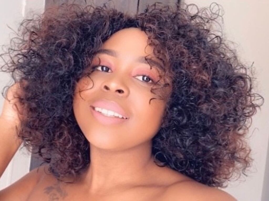 Naylabrown's profile - Image n°1