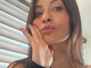 Niaawhite