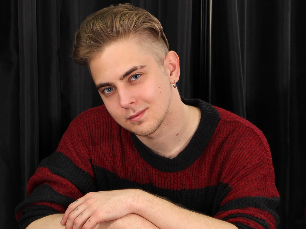 Nicholaslust's profile - Image n°3