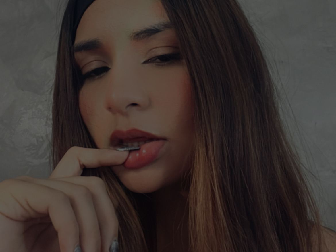 Nickiarango's profile - Image n°1