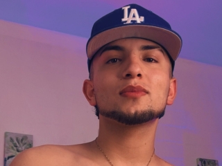 Sexo por webcam con Nickiejacob