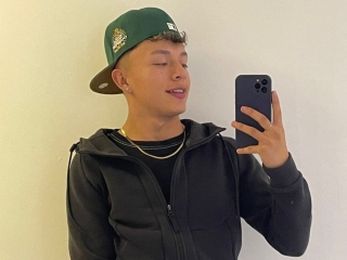 Webcam sex met Nico_Knight