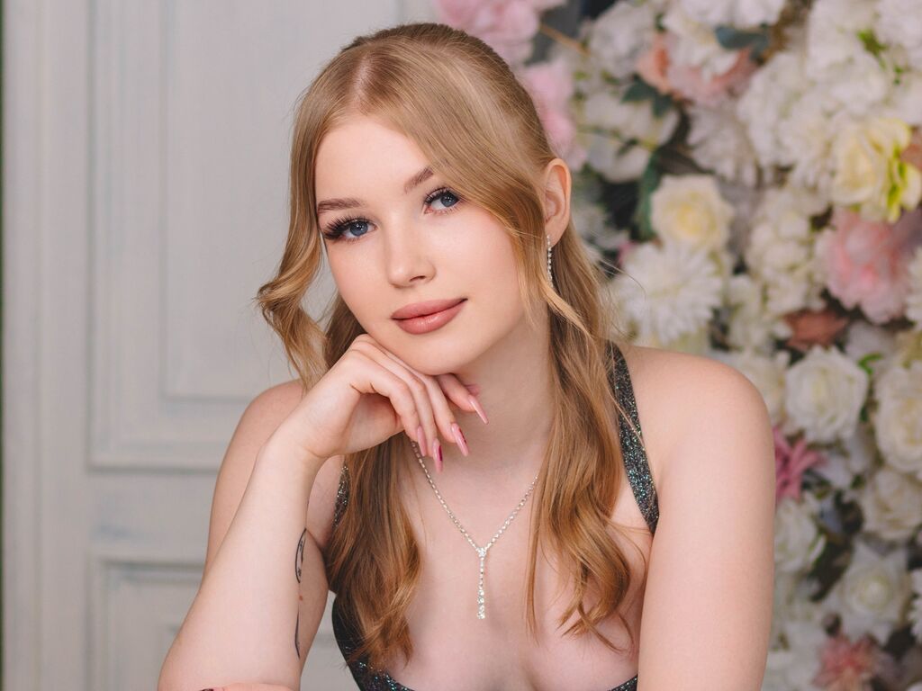 Nicolequeens's profile - Image n°1