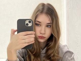 Sexo por webcam con Nikaestelle