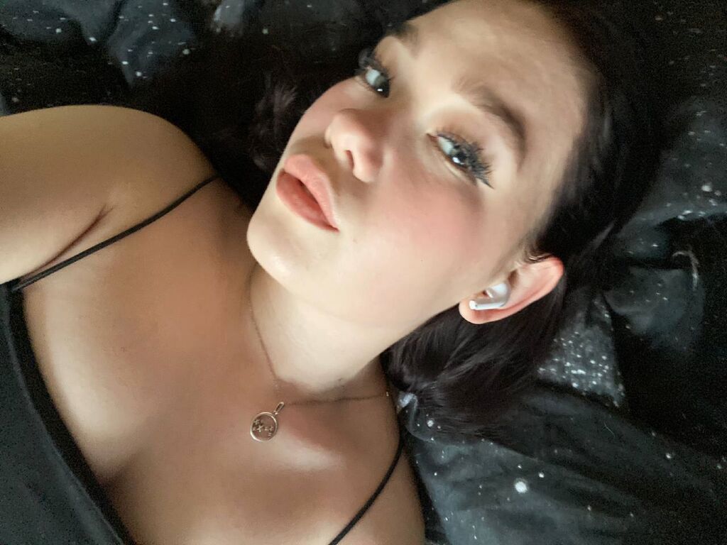 Nikarosen's profile - Image n°0