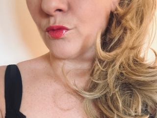 Webcam sex with Nikkibigtits100