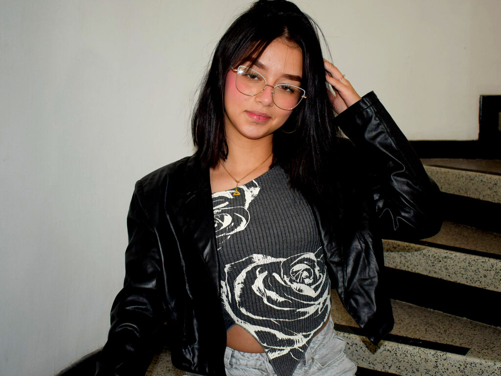 Nikkibryce's profile - Image n°1