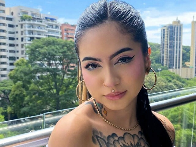 NikkiLaurent's profile - Image n°1