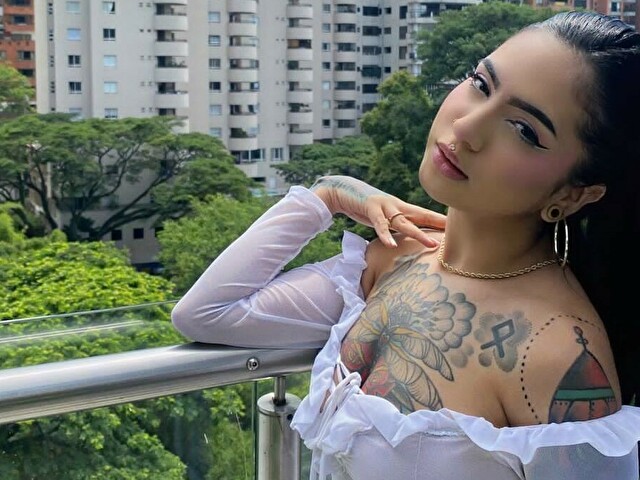 NikkiLaurent's profile - Image n°0