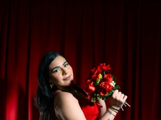 Sexo por webcam con Nikky_Hearts