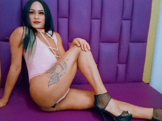 Live Sex Nikollroyal