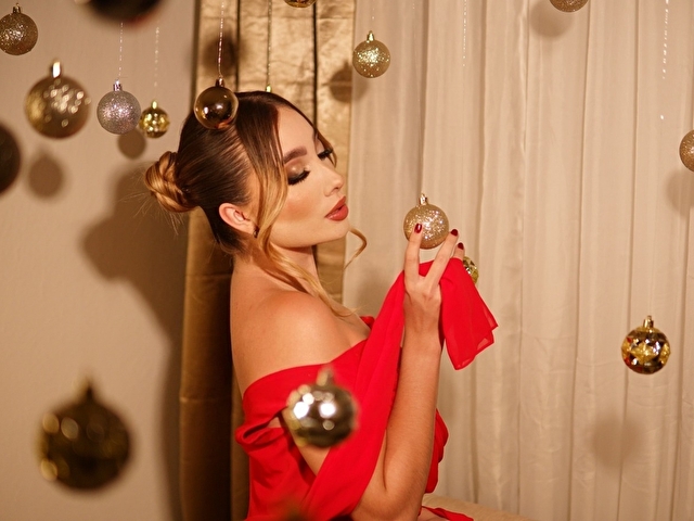 Profil de NikyRomaneli - Photo n°24