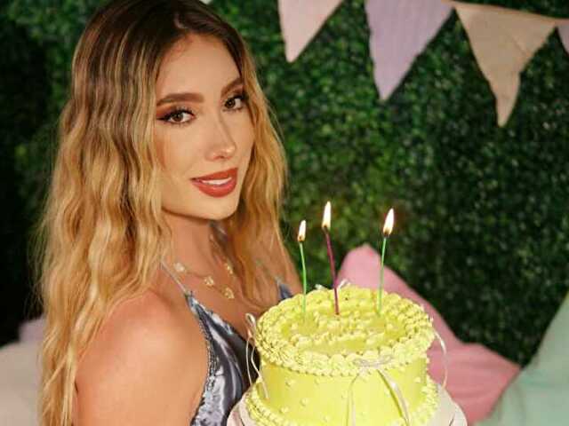 Profil de NikyRomaneli - Photo n°8