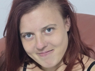 Webcam sex with Ninaliebert