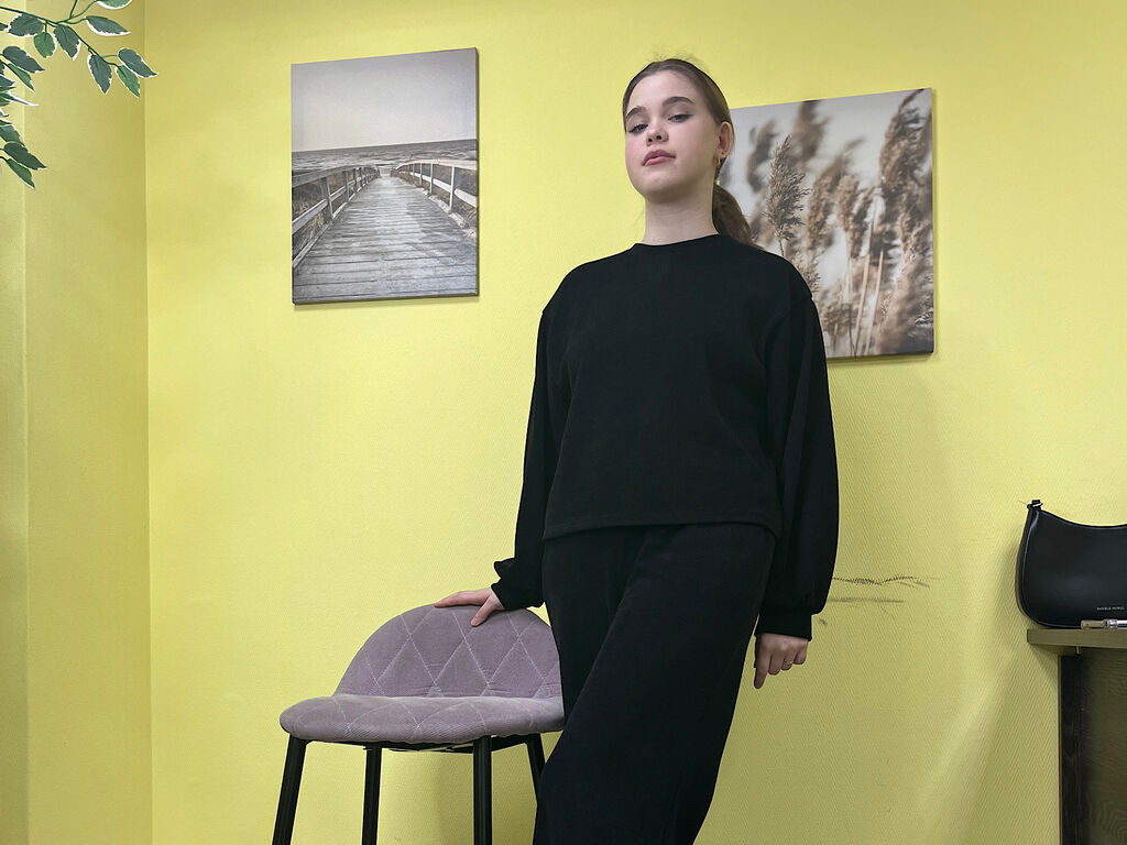 Normaadderly's profile - Image n°0