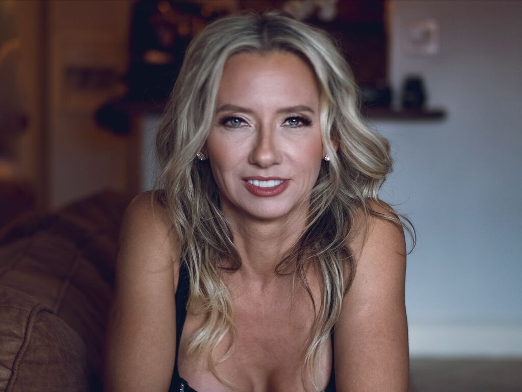 Perfil con Novajoyce - Imagen  n°0