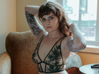 Nuka_Girly's Sexcam