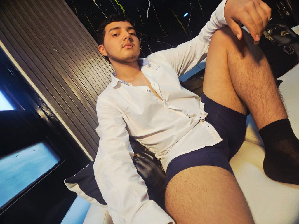 Oliverthonsonn's profile - Image n°1