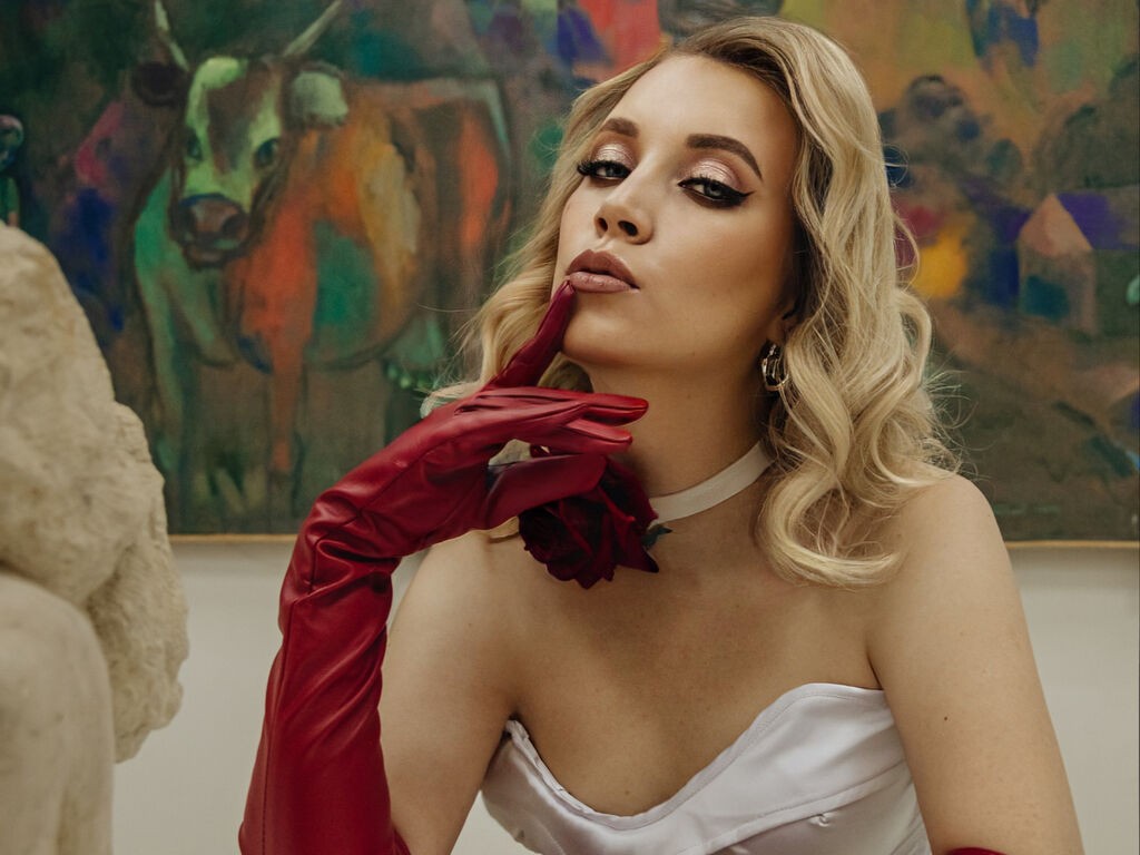 Oliviaelton' profilo - Immagine n°7