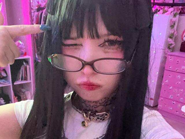 yanderewaifu's profile - Image n°11
