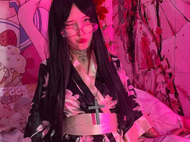 yanderewaifu's profile - Image n°8