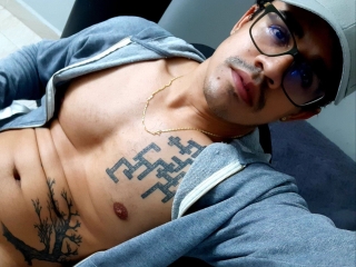 Webcam sex with Pabloarena