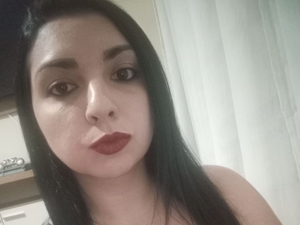 Pamellaguedes's profile - Image n°0