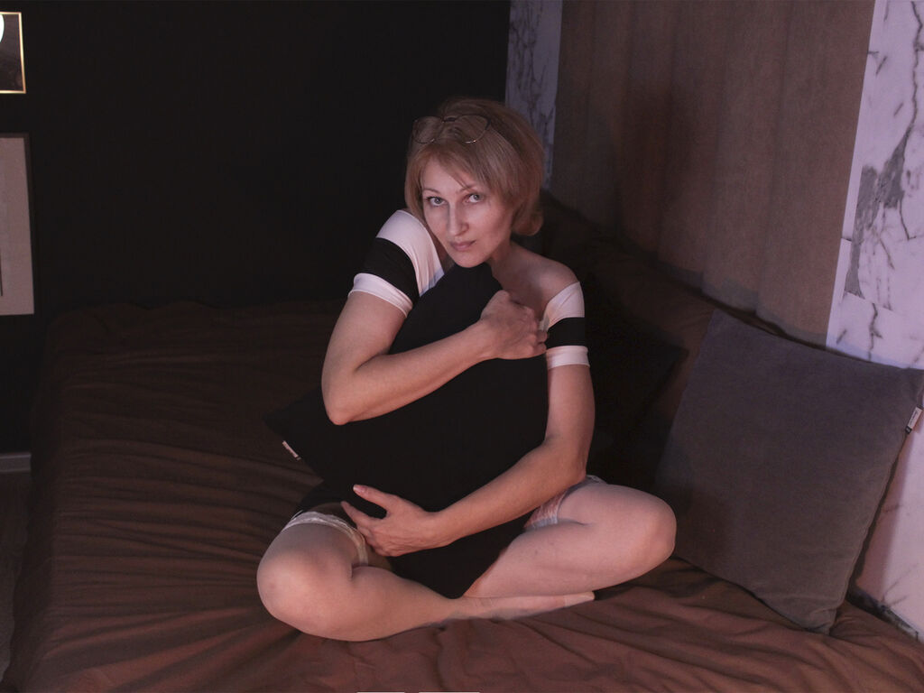 ParisJohnes's profile - Image n°4
