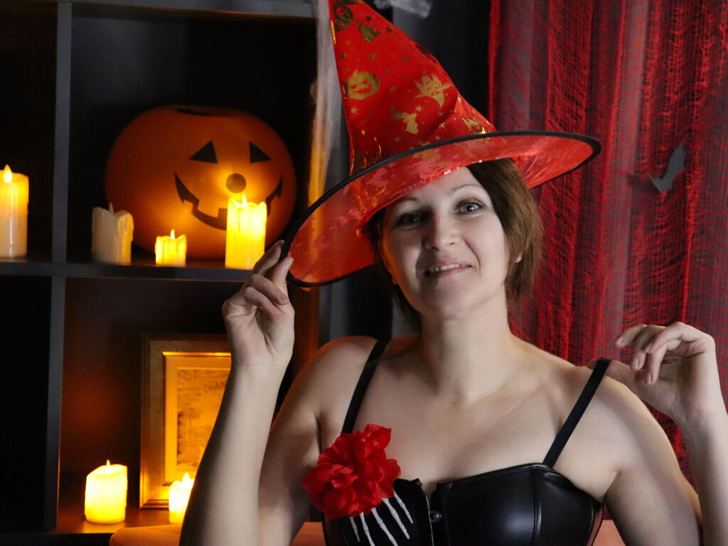 ParisJohnes's profile - Image n°1