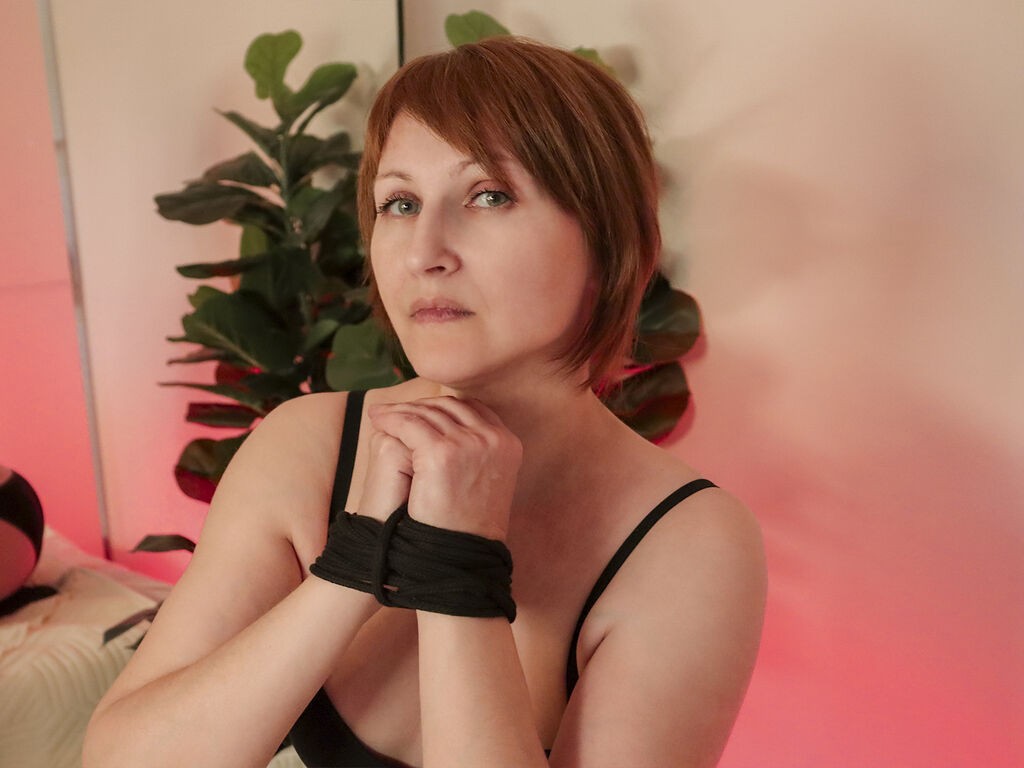 Parisjohnnes's profile - Image n°1