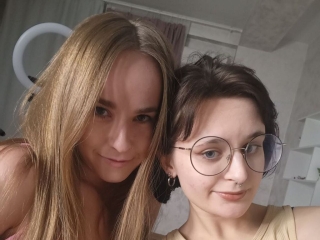 Peggyanddiera's Sexcam