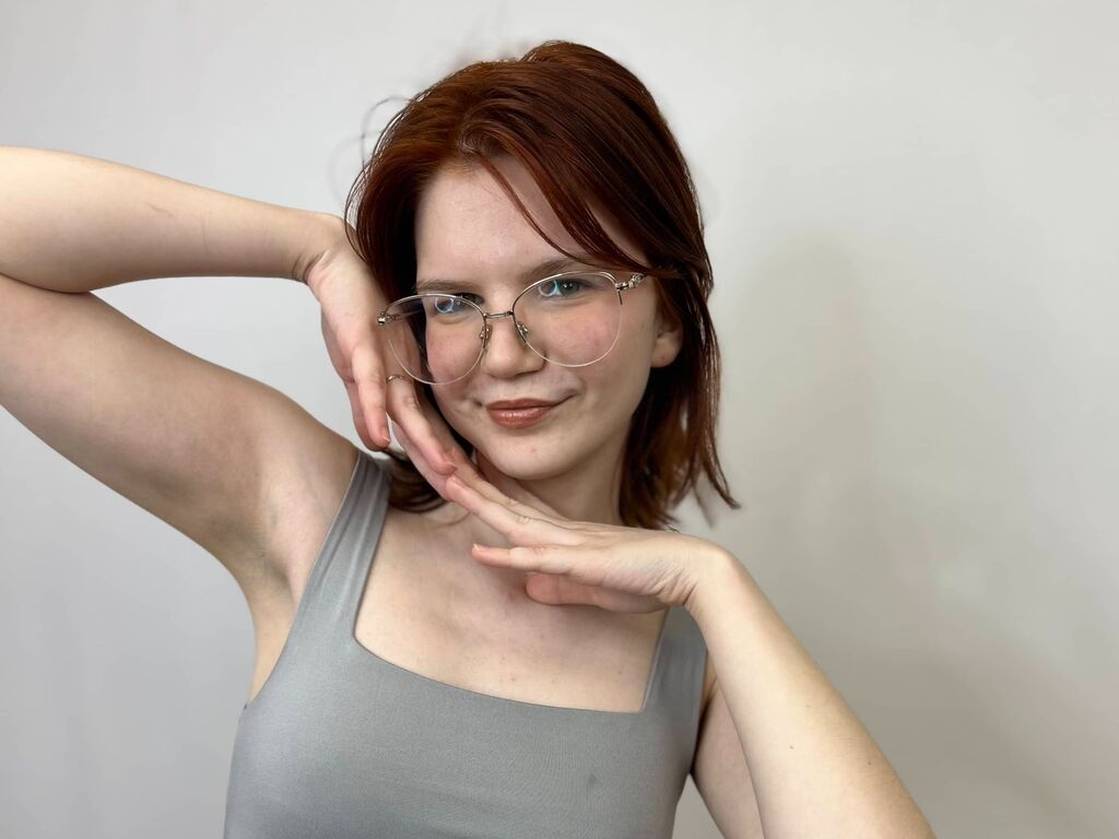 Peggycollinge's profile - Image n°0