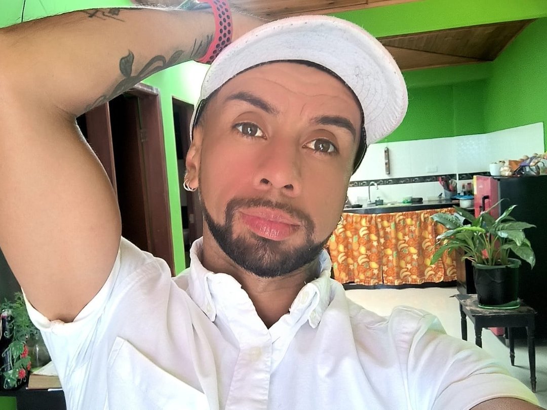 Pervertarian's profile - Image n°0