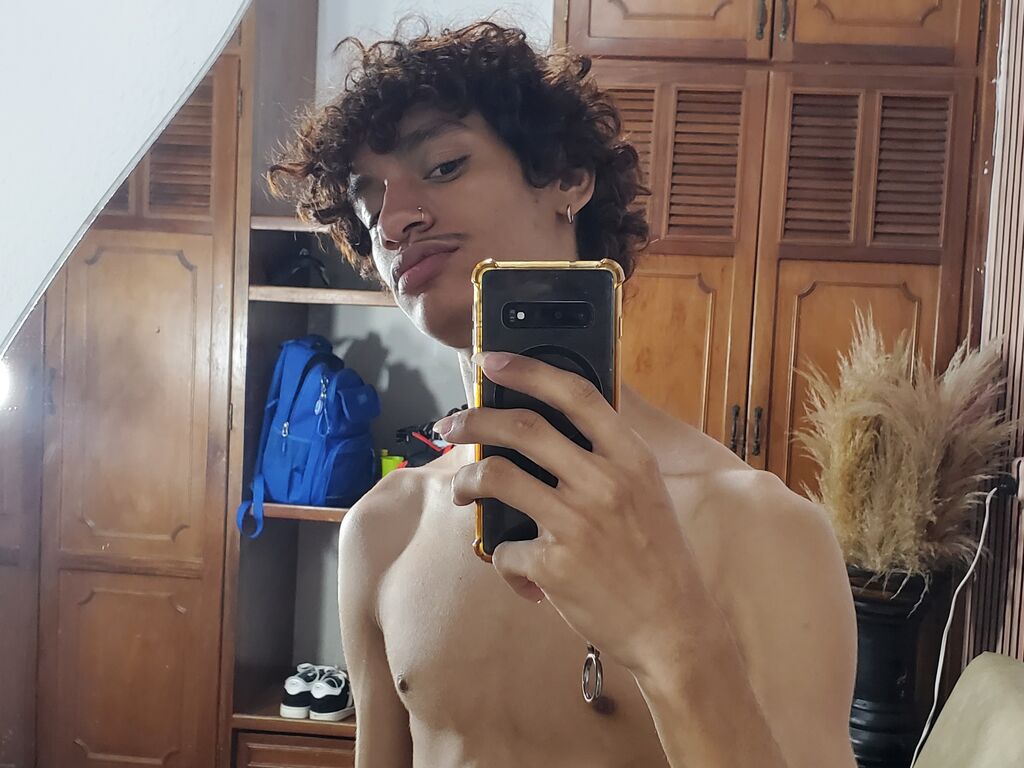 Perfil con Peterdemian - Imagen  n°1